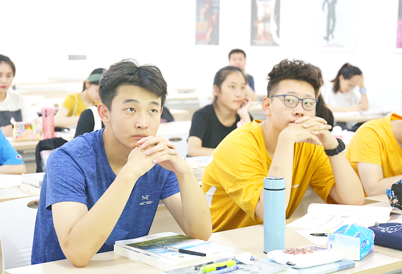 舞蹈藝術(shù)培訓(xùn)機(jī)構(gòu)文化課地理課堂