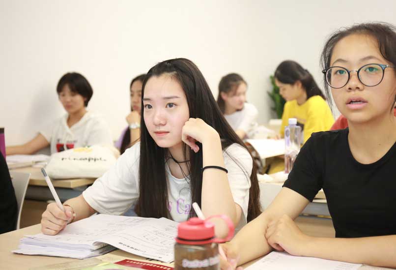 舞蹈藝考文化課英語課堂